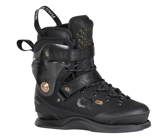 AG 10 Boot