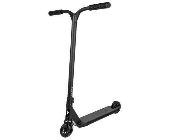 Aero M Black freestyle koloběžka Aero M Black freestyle koloběžka